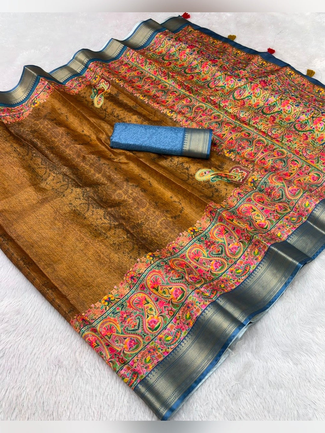 Peachmode Brown Dola Silk Position Digital Print Saree - Image 5