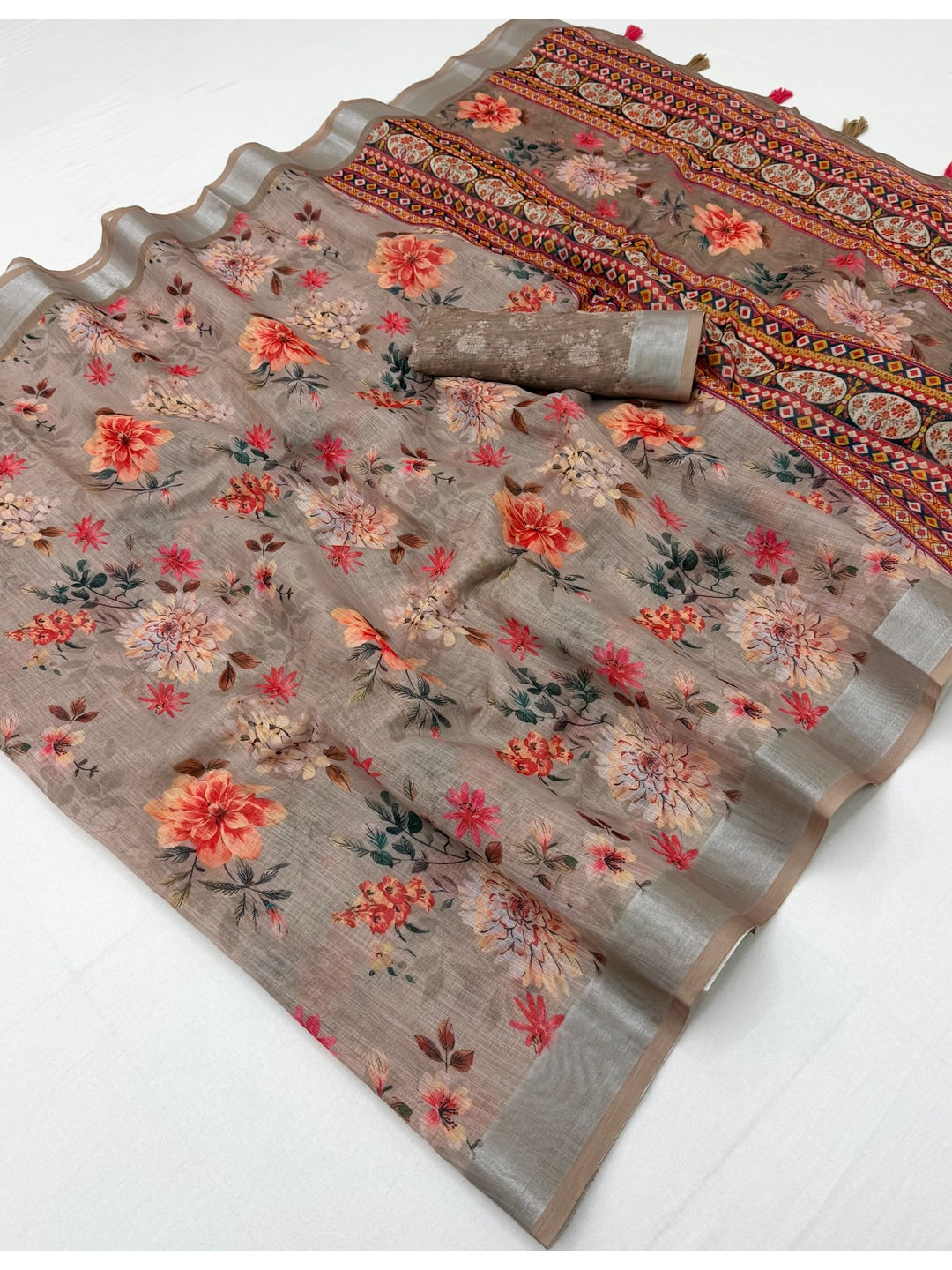 Peachmode Grey Floral Printed Linen Saree - Image 3