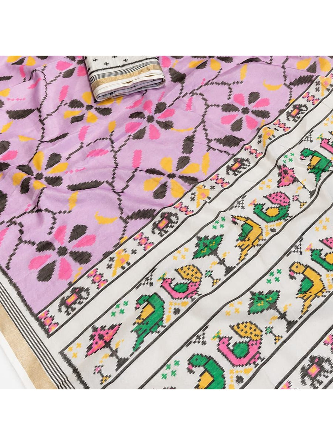 Peachmode Pink Ikkat Floral Printed Mul Cotton Saree - Image 4
