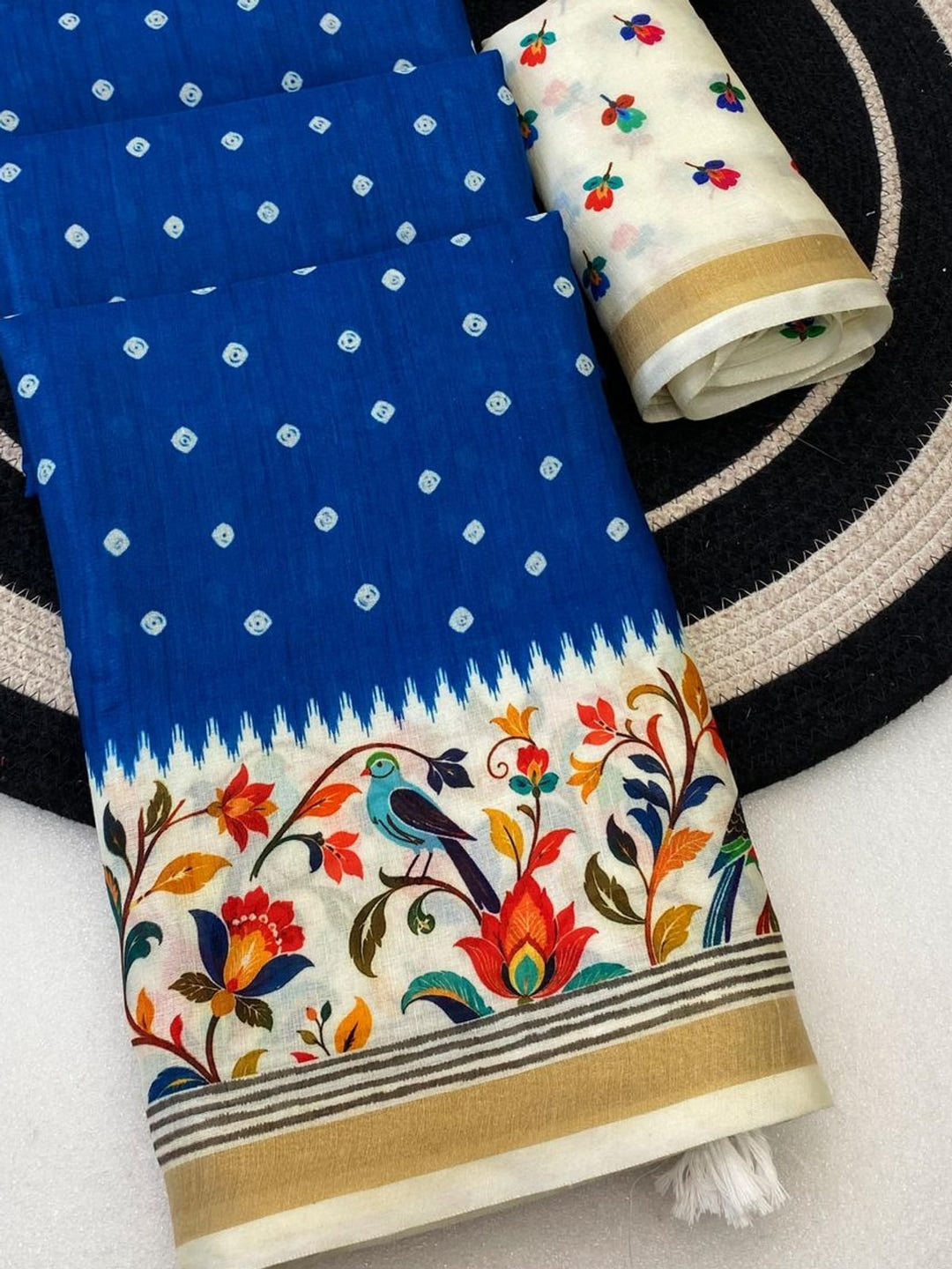 Peachmode Blue Ikkat Border Mulmul Cotton Saree - Image 4