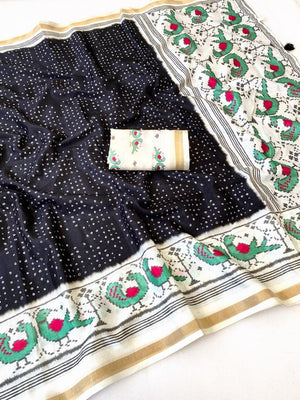 Peachmode Black Ikkat Bandhni Mulmul Cotton Saree - Image 2