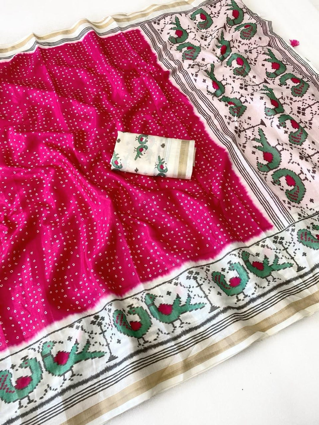 Peachmode Pink Ikkat Bandhni Mulmul Cotton Saree - Image 3