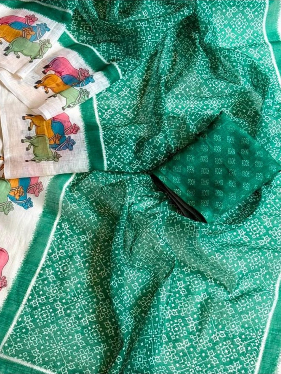 Peachmode Green Pichwai Printed Linen Saree - Image 3