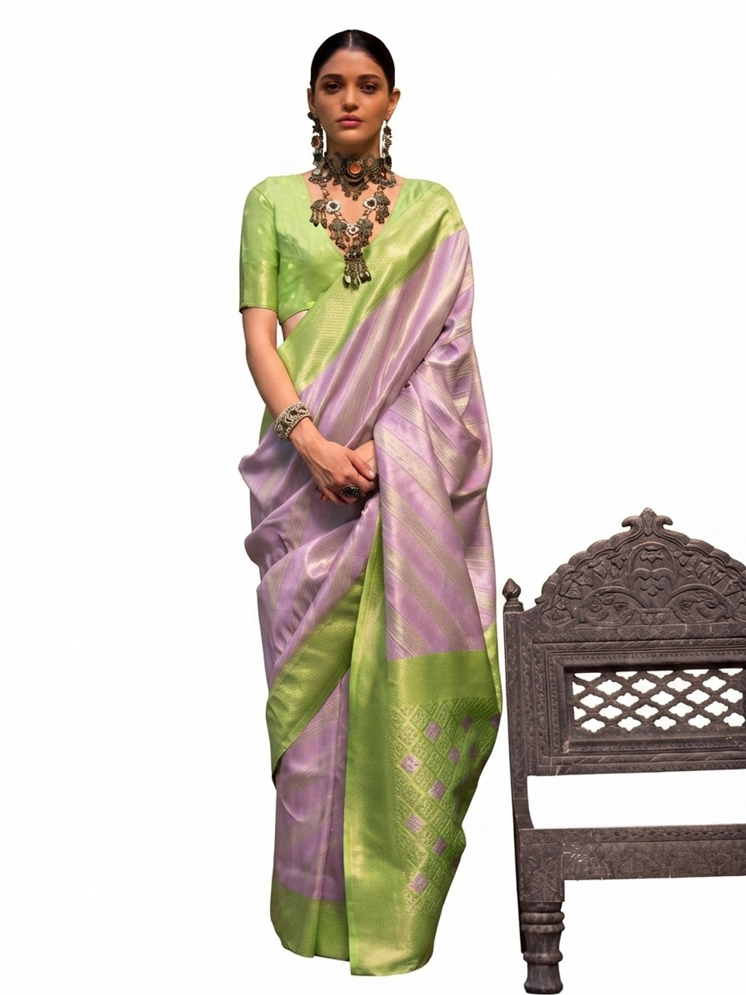 Lavender Woven Art Silk Zari Saree - Image 5