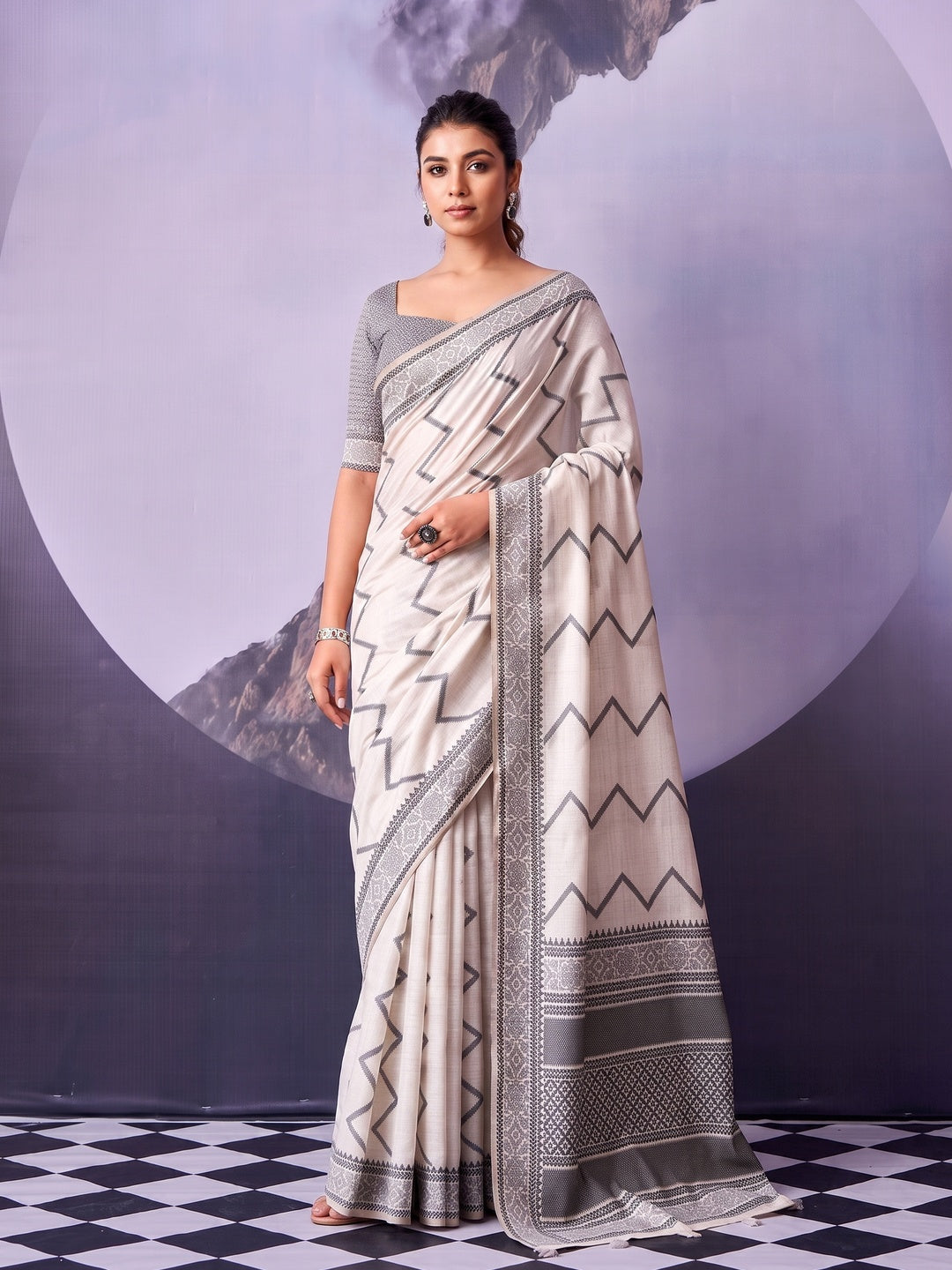 Peachmode Off White Black Geometric Cotton Saree - Image 2