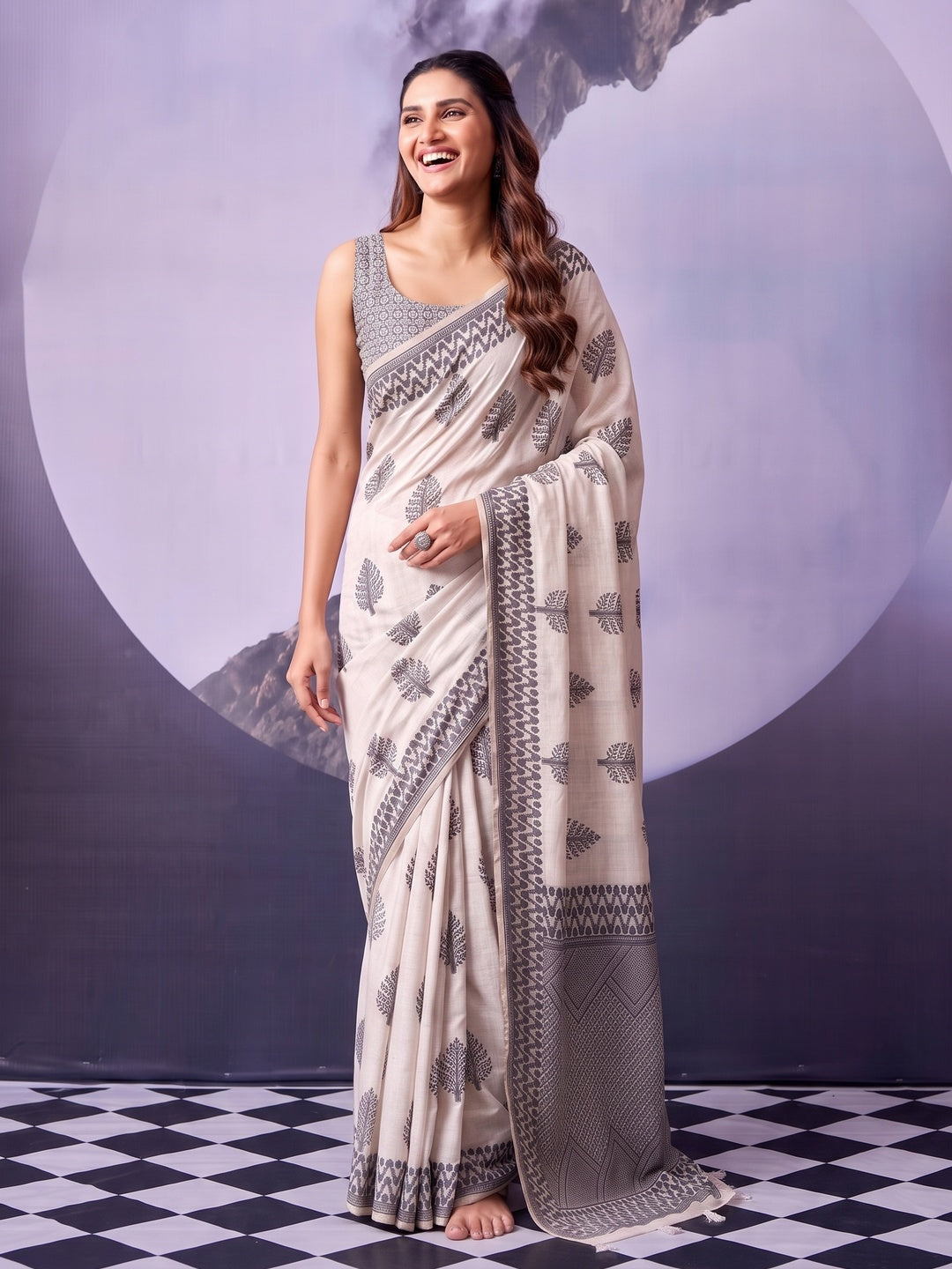 Peachmode Off White Black Leaf Cotton Saree - Image 5