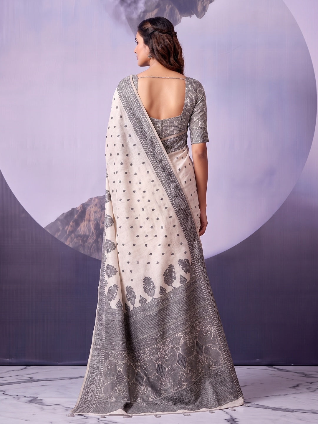 Peachmode Off White Black Floral Cotton Saree - Image 3