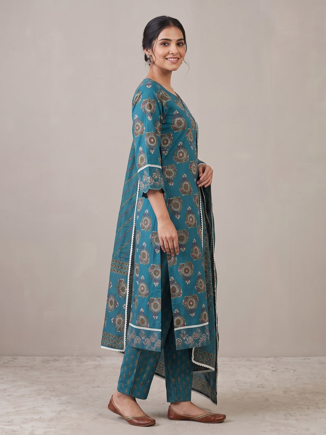 Peacock Blue Cotton Embroidered Salwar Suit Set - Image 4