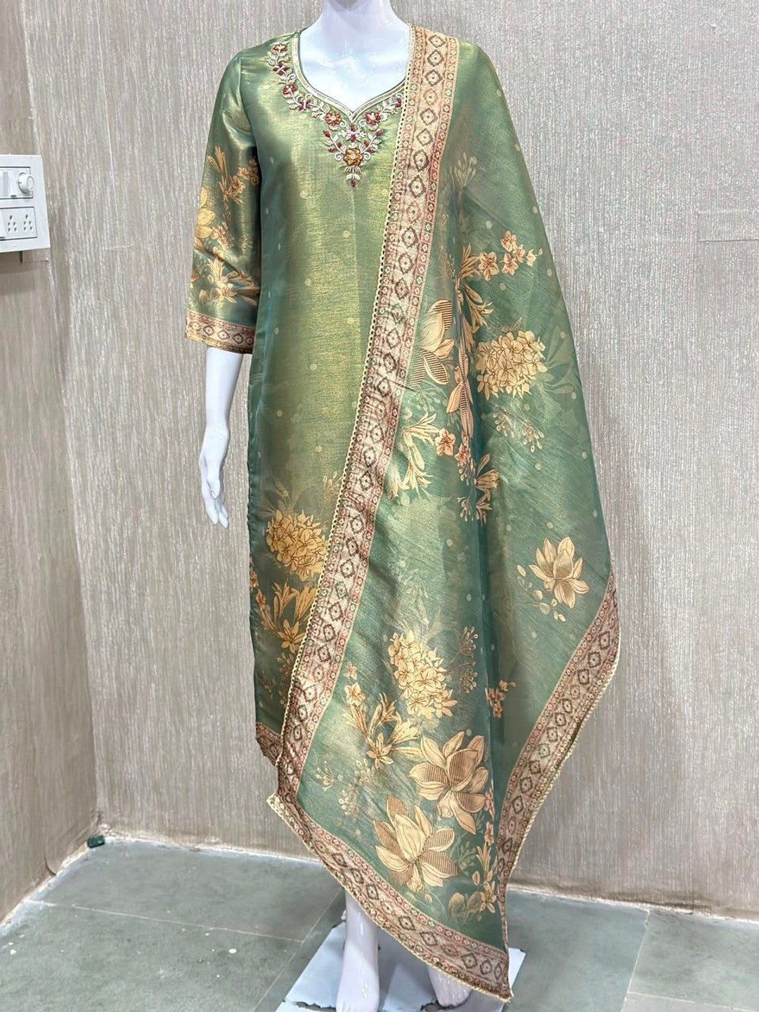 dupatta set - Image 1