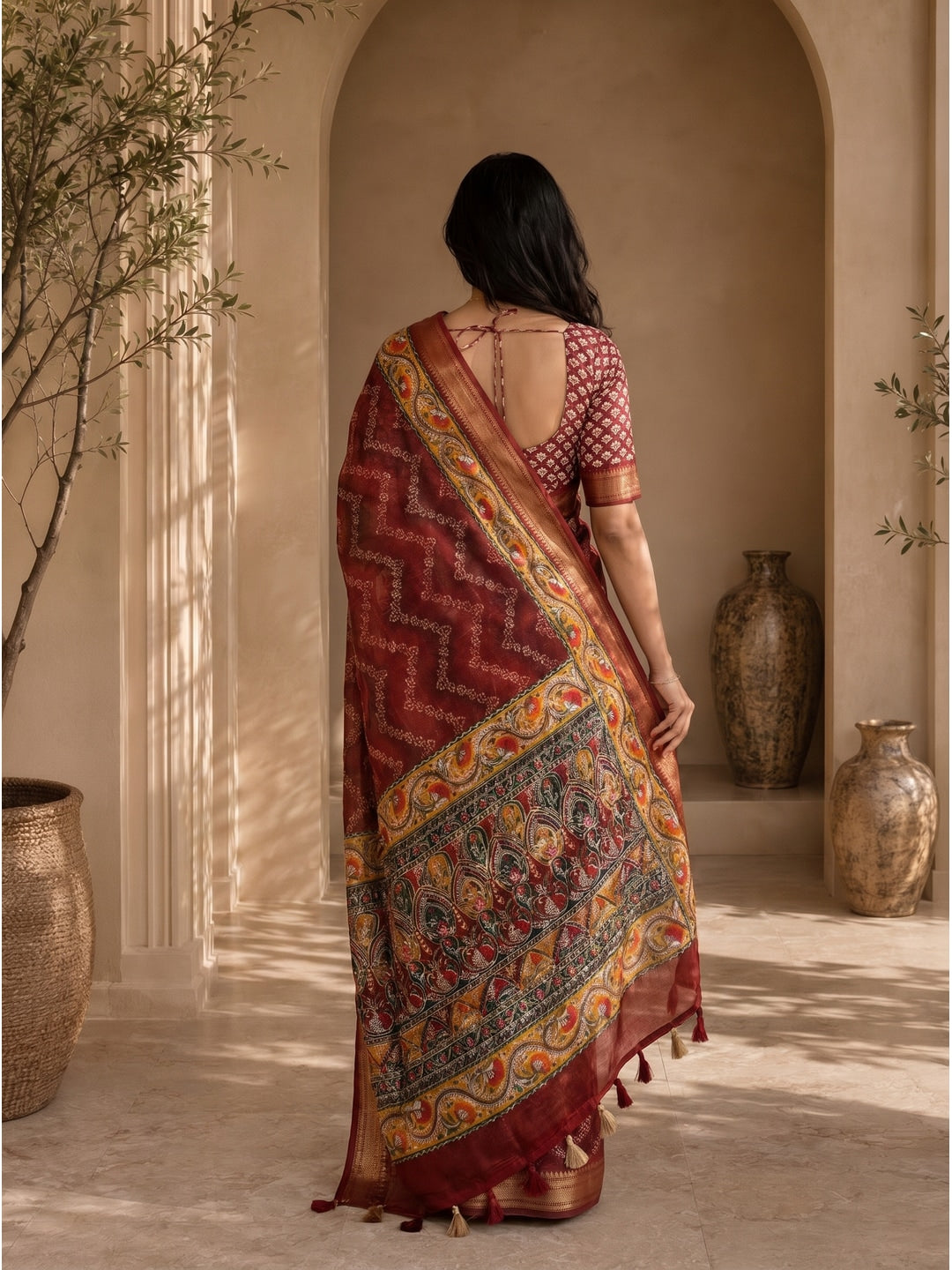 Peachmode Maroon Dola Silk Position Digital Print Saree - Image 2