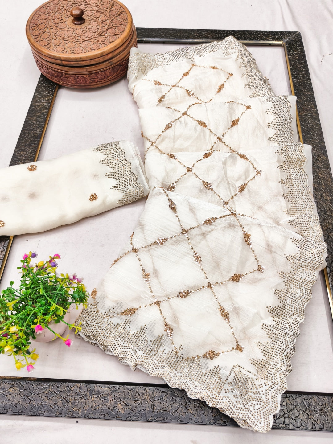 Peachmode Off White Fendy Satin Sequins Embellished Saree - Image 5
