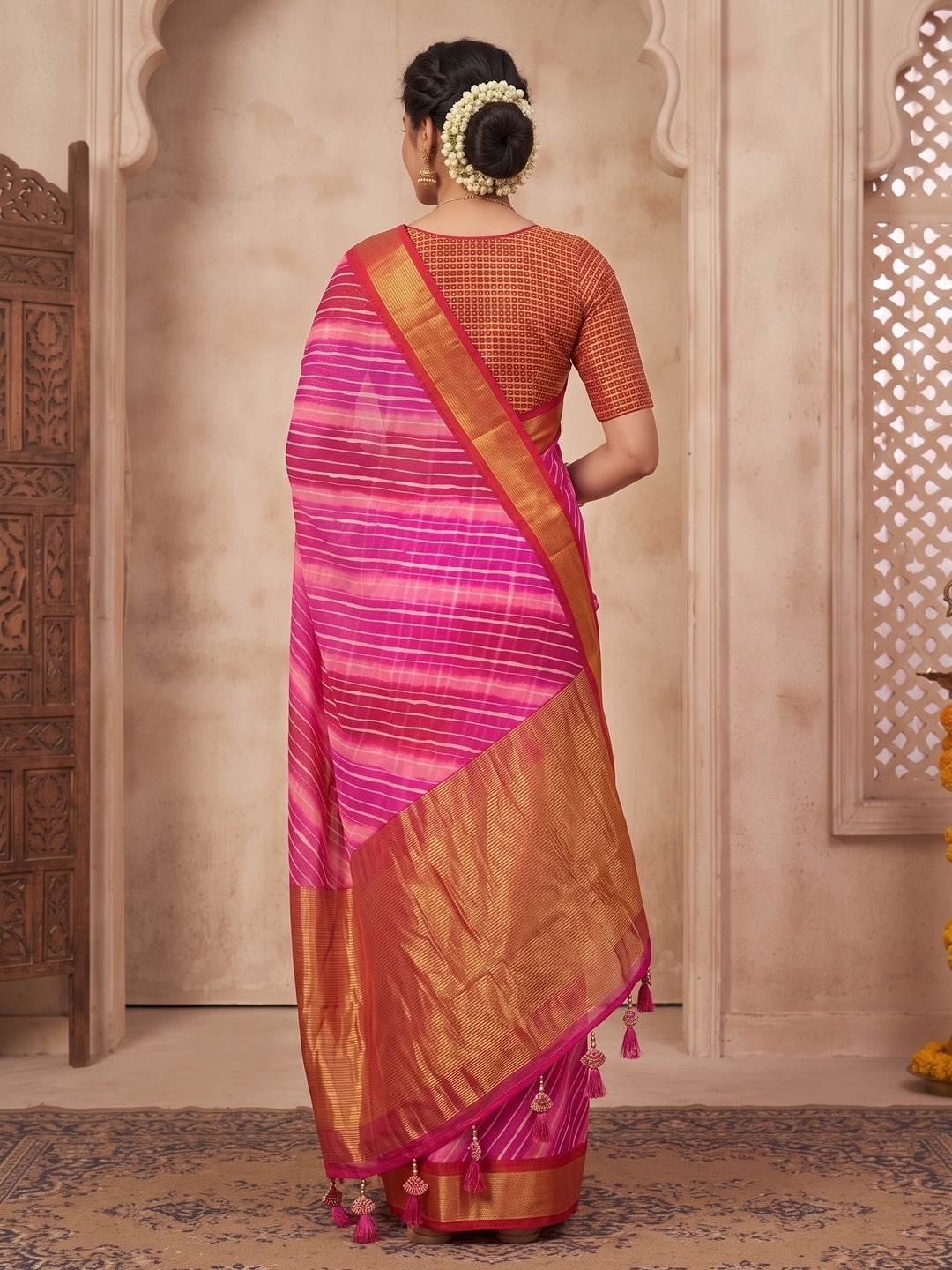 Peachmode Pink Leheriya Woven Border Chiffon Saree - Image 5