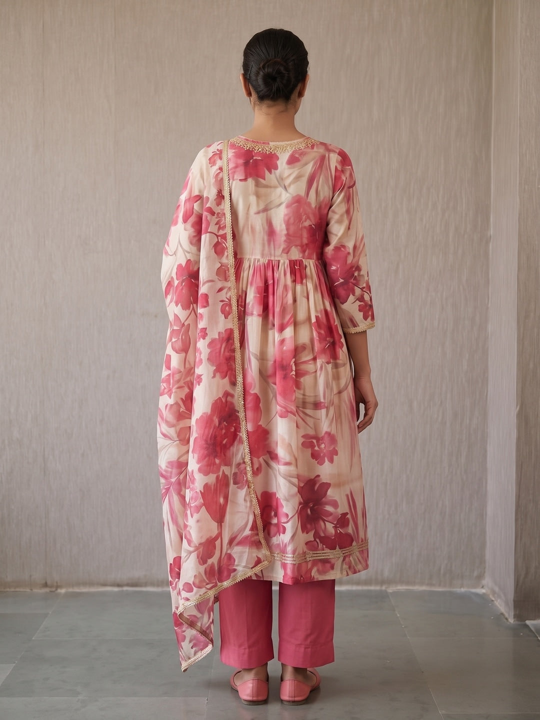 Pink Mul Chanderi Floral Embroidered Salwar Suit Set - Image 3