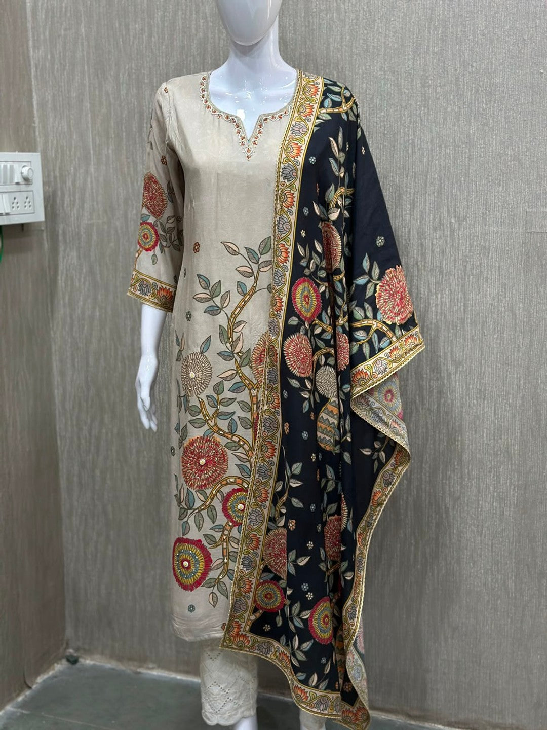 AARD-3990-BLACK - Image 1
