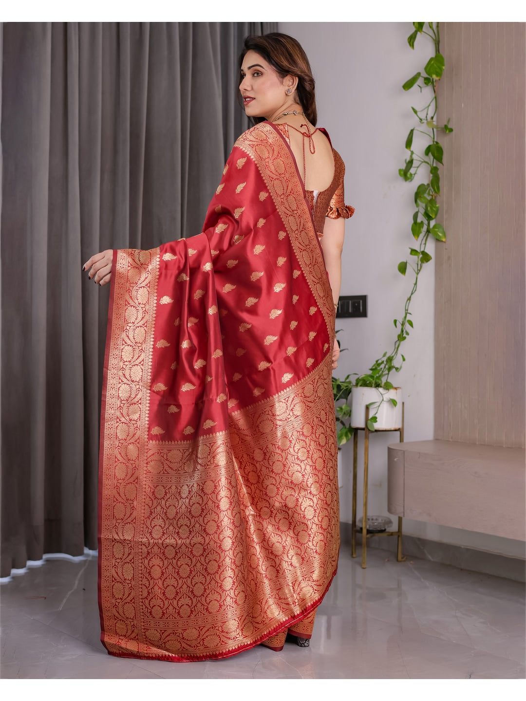 Red Soft Lichi Silk Saree with Zari Woven Border - Image 3