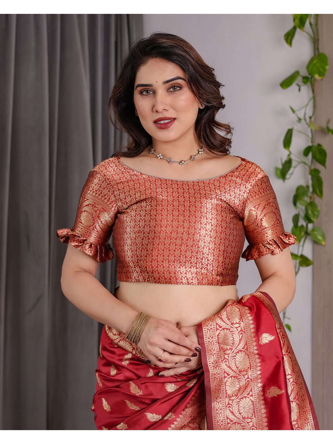 Red Soft Lichi Silk Saree with Zari Woven Border - Image 4