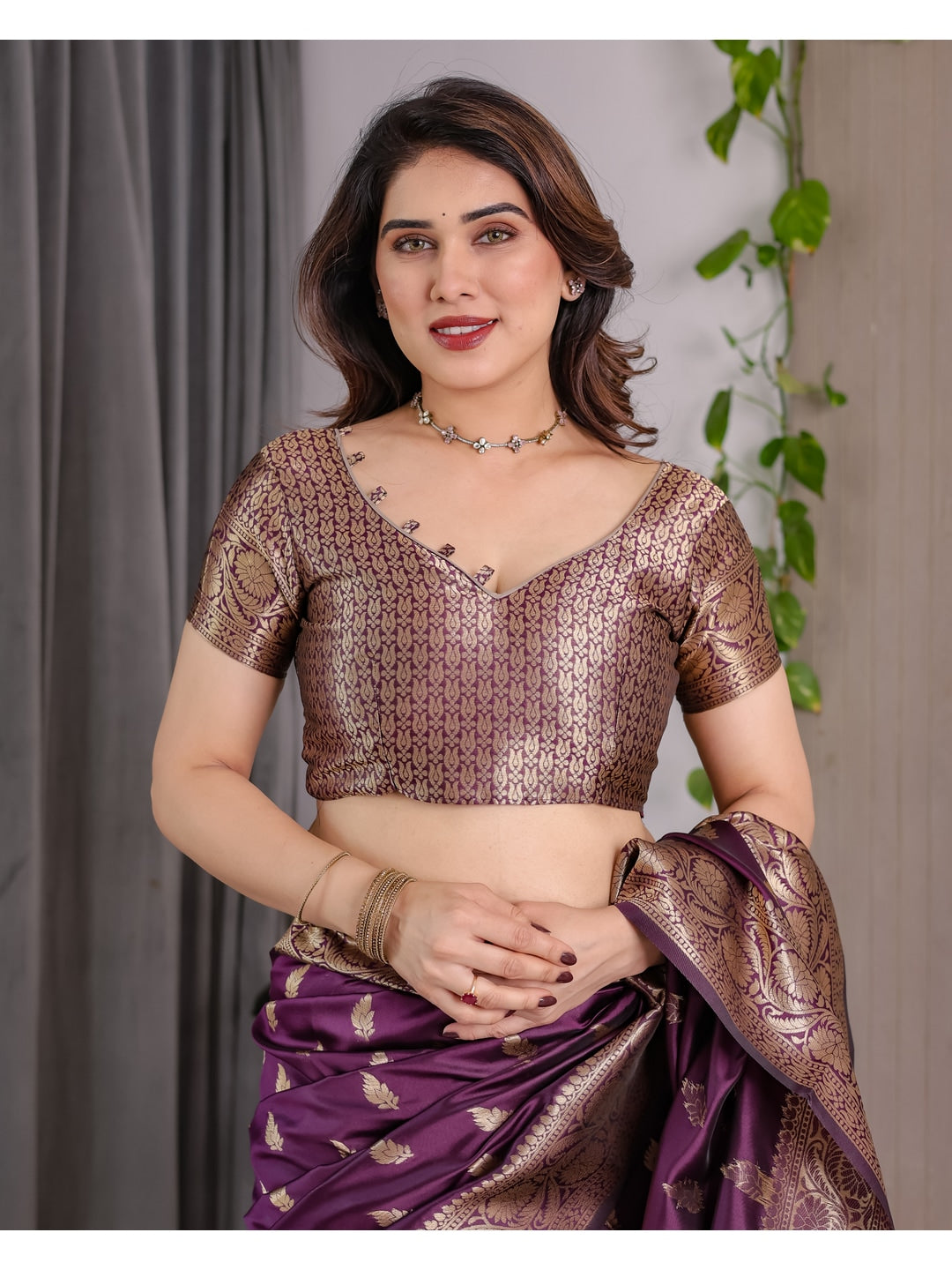 Wine Soft Lichi Silk Saree with Zari Woven Border - Image 4