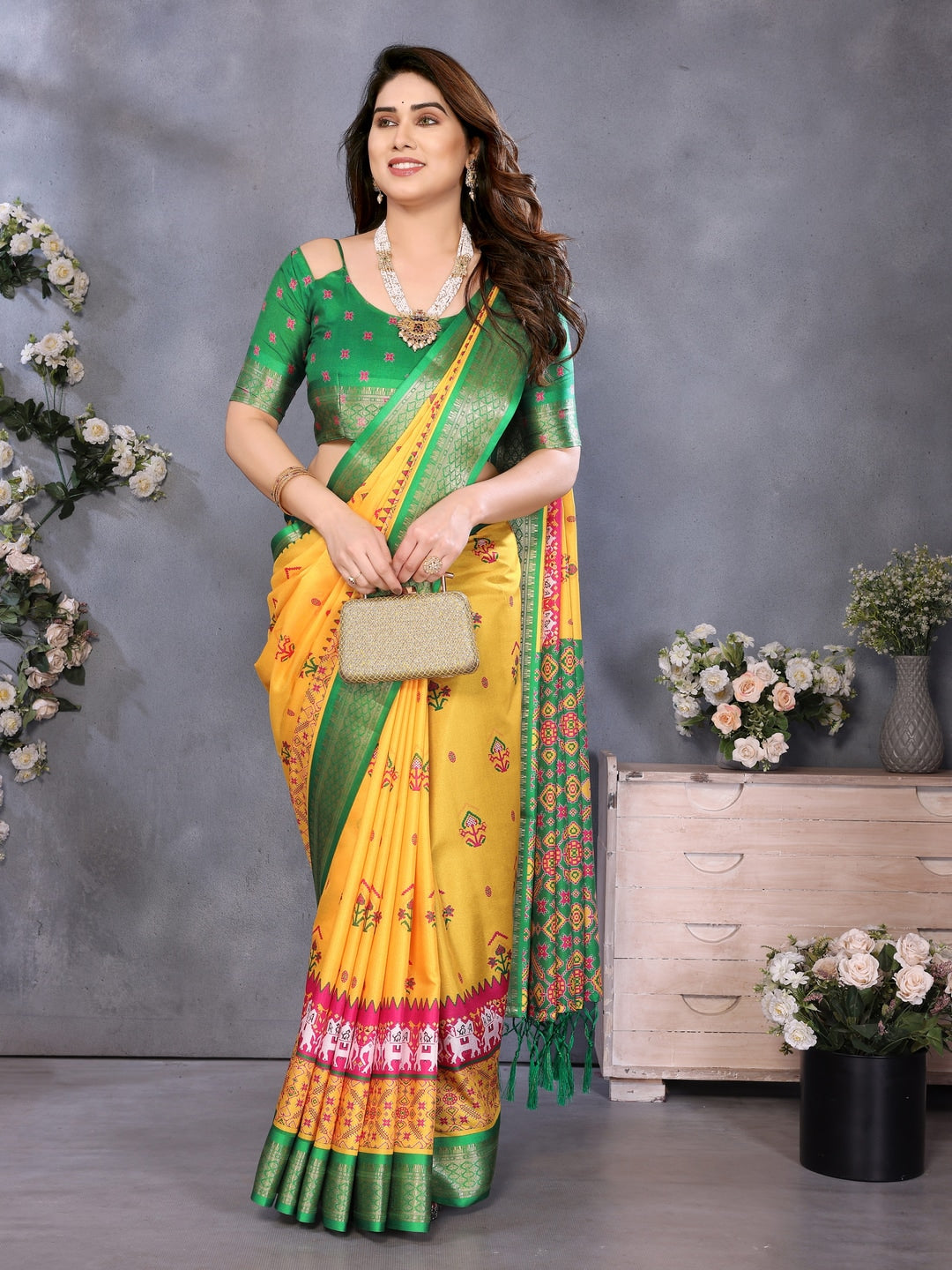 Yellow Soft Aura Cotton Silk Digital Print Saree with Zari Border - Image 4