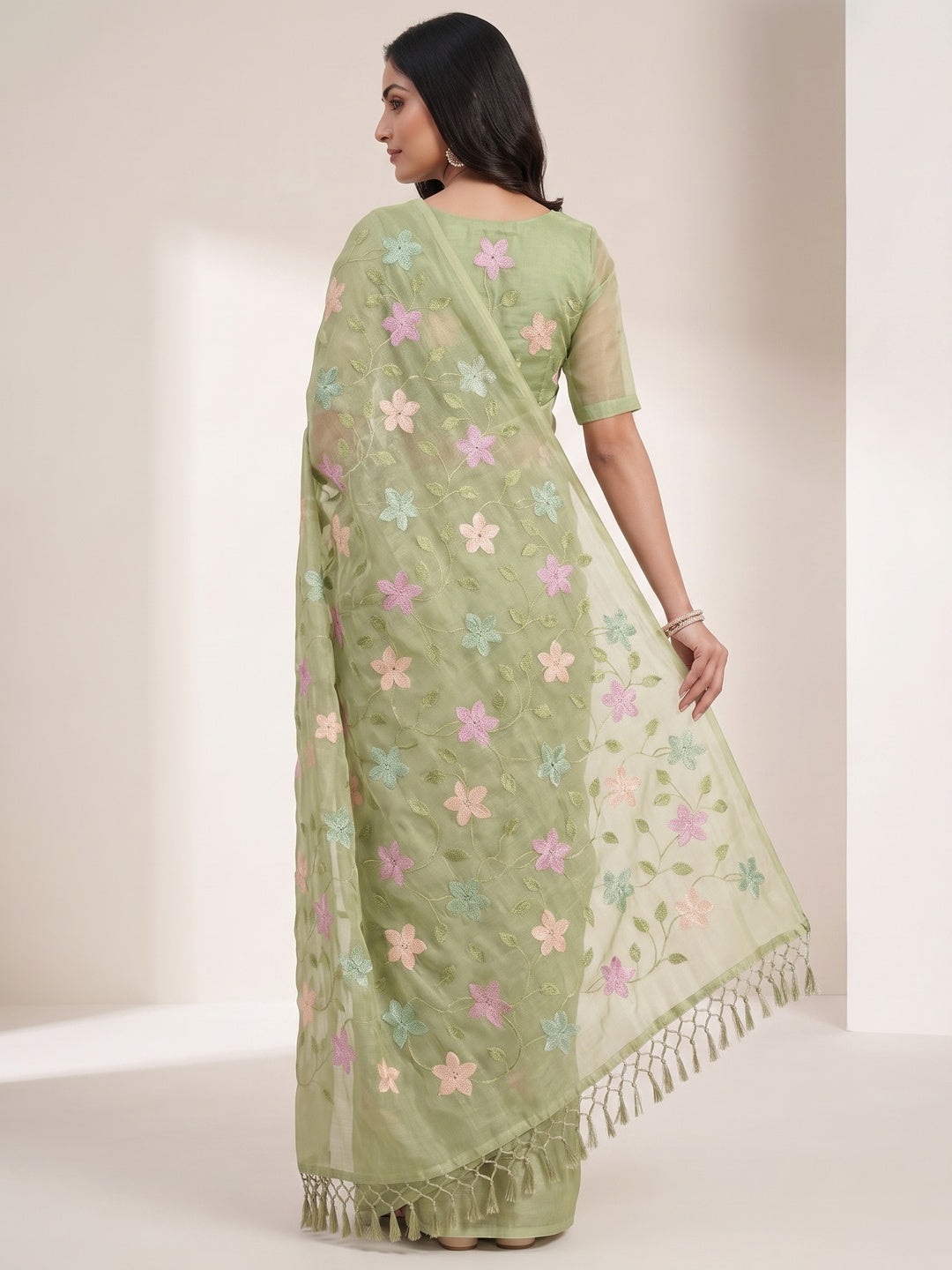 Peachmode Green Crunchy Saree with Floral Embroidery Work - Image 5