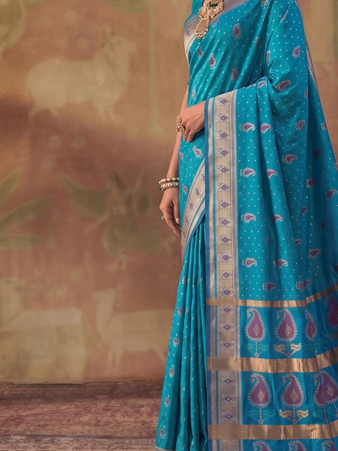Peachmode Rama Soft Silk Woven Saree - Image 4