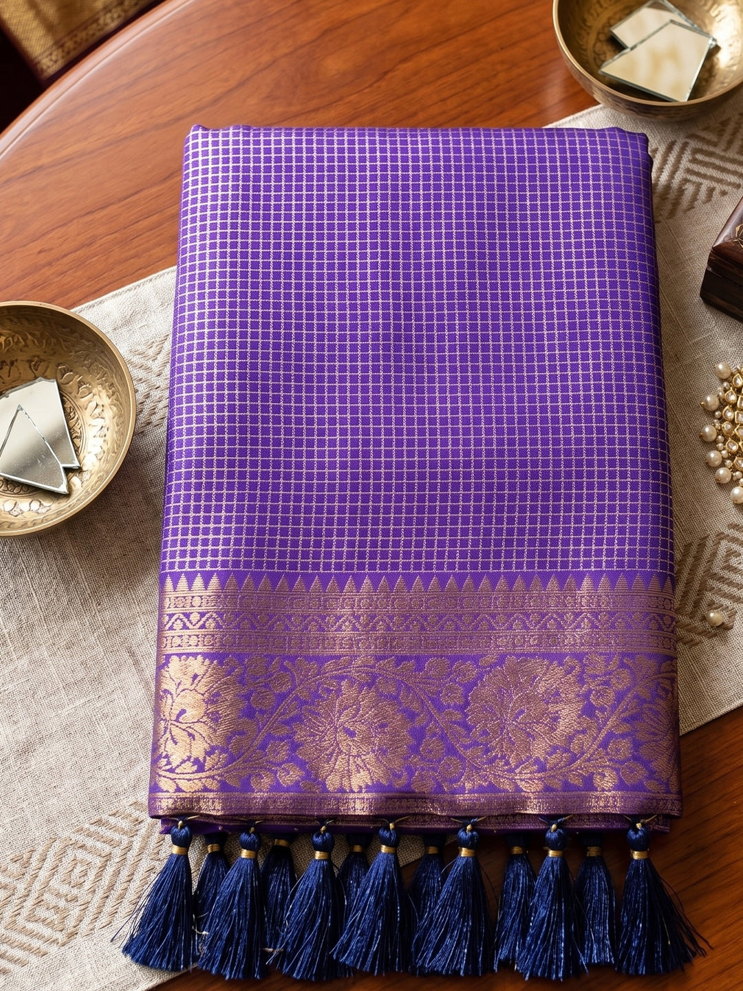 Peachmode Violet Art Silk Woven Saree - Image 4