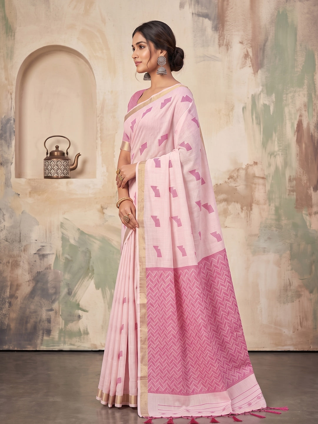 Peachmode Light Pink Linen Woven Saree - Image 3