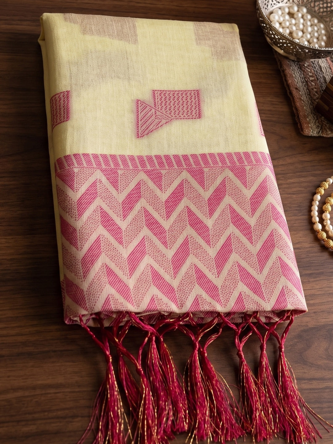 Peachmode Light Yellow Linen Woven Saree - Image 4