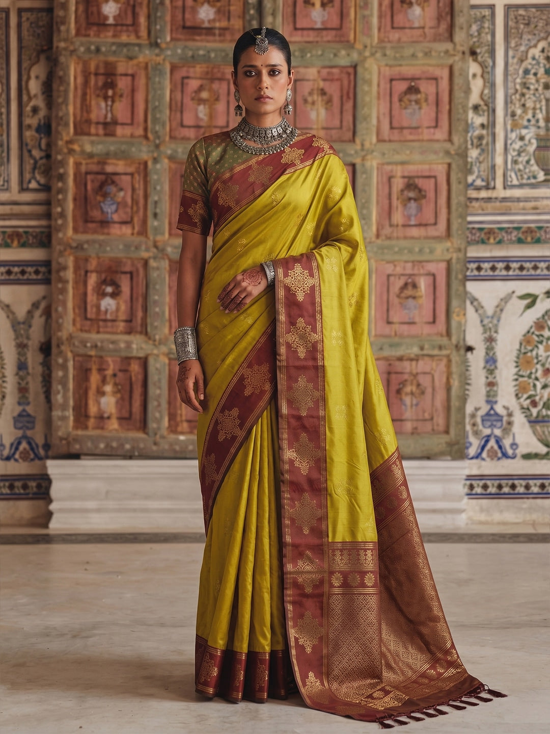 Peachmode Mustrd Soft Silk Woven Saree - Image 1