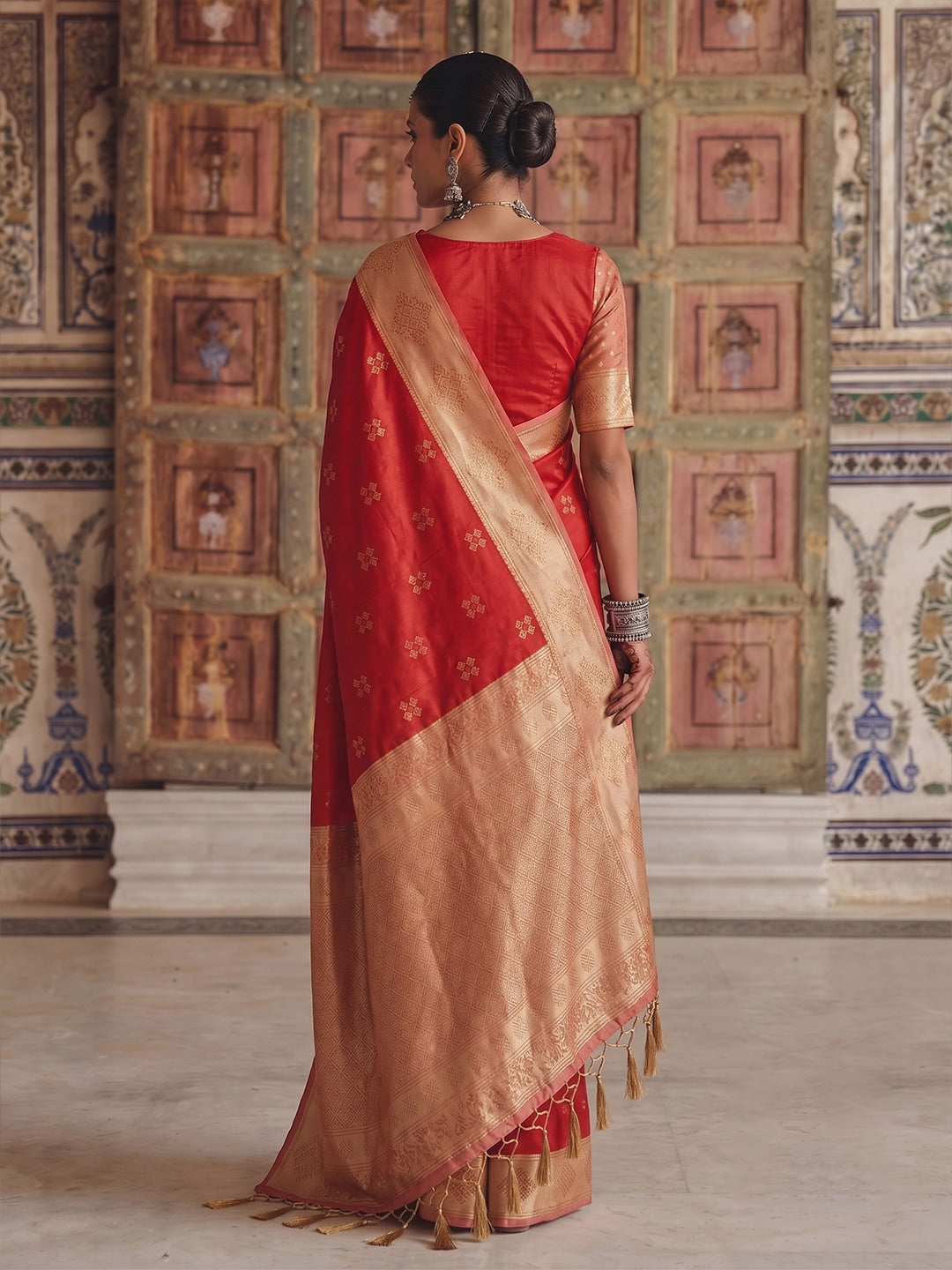 Peachmode Red Soft Silk Woven Saree - Image 3