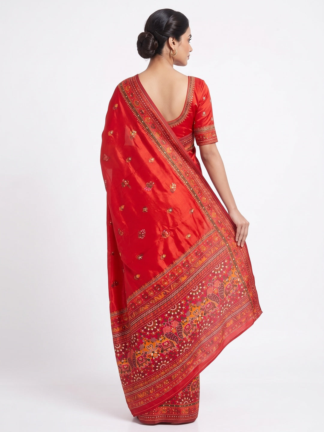 Red Pashmina Silk Weaving Saree Designed in Classic Rajwadi Style for Festive Wear - Image 2