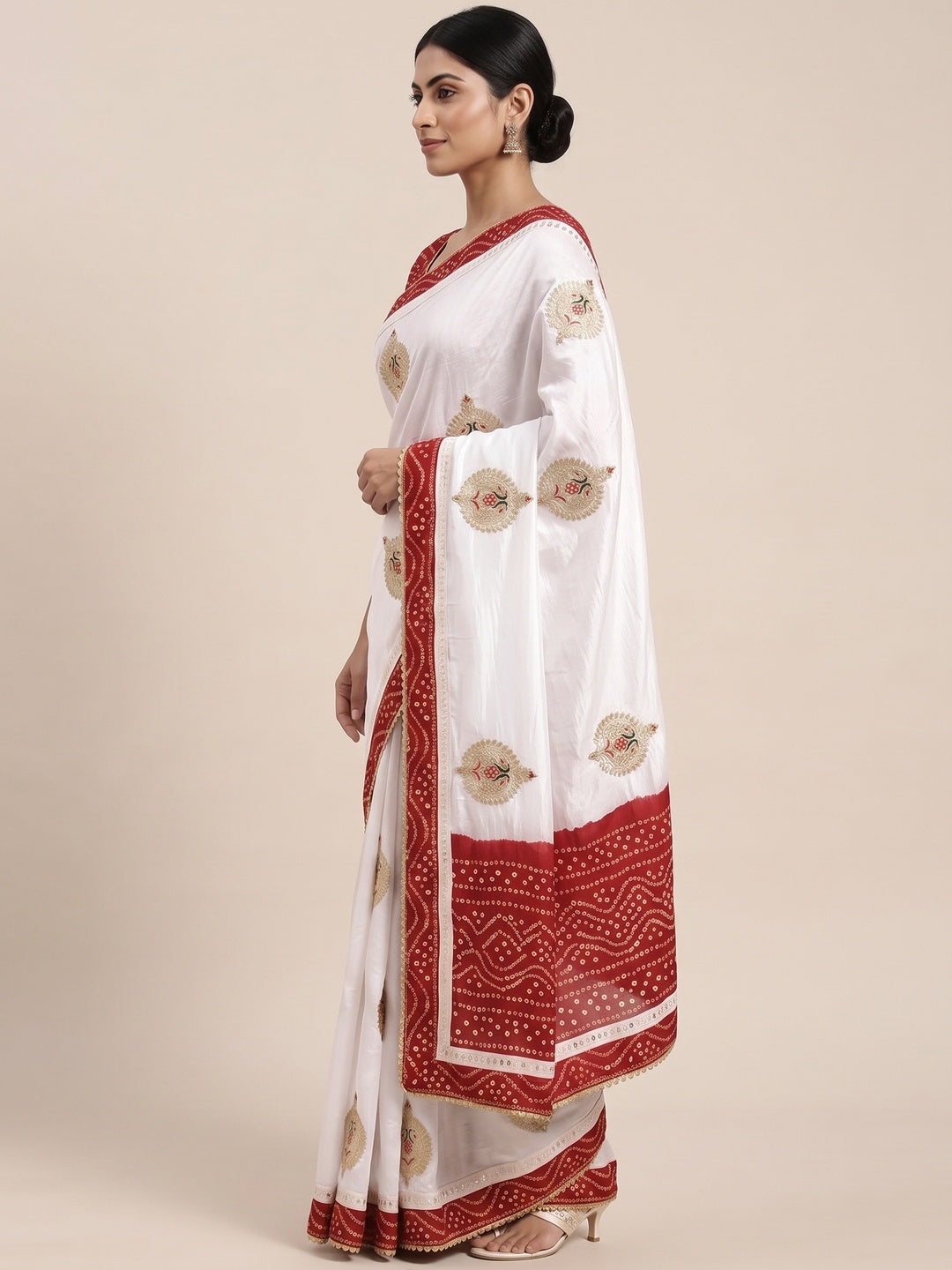 White Zari Embroidered Vichitra Silk Saree - Image 3