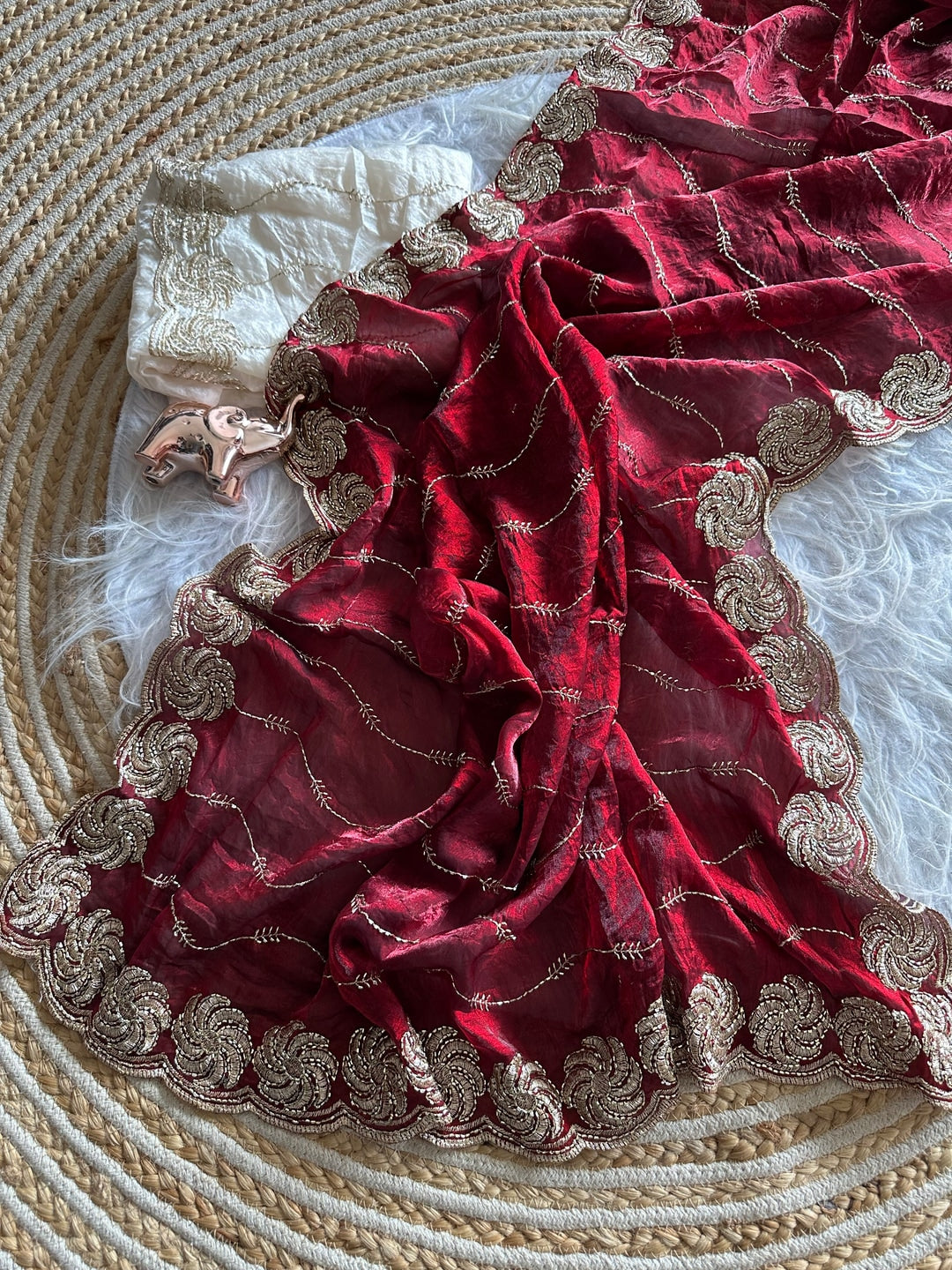 Elegant Red Satin Saree with Exquisite Embellished Border by Peachmode - Image 4