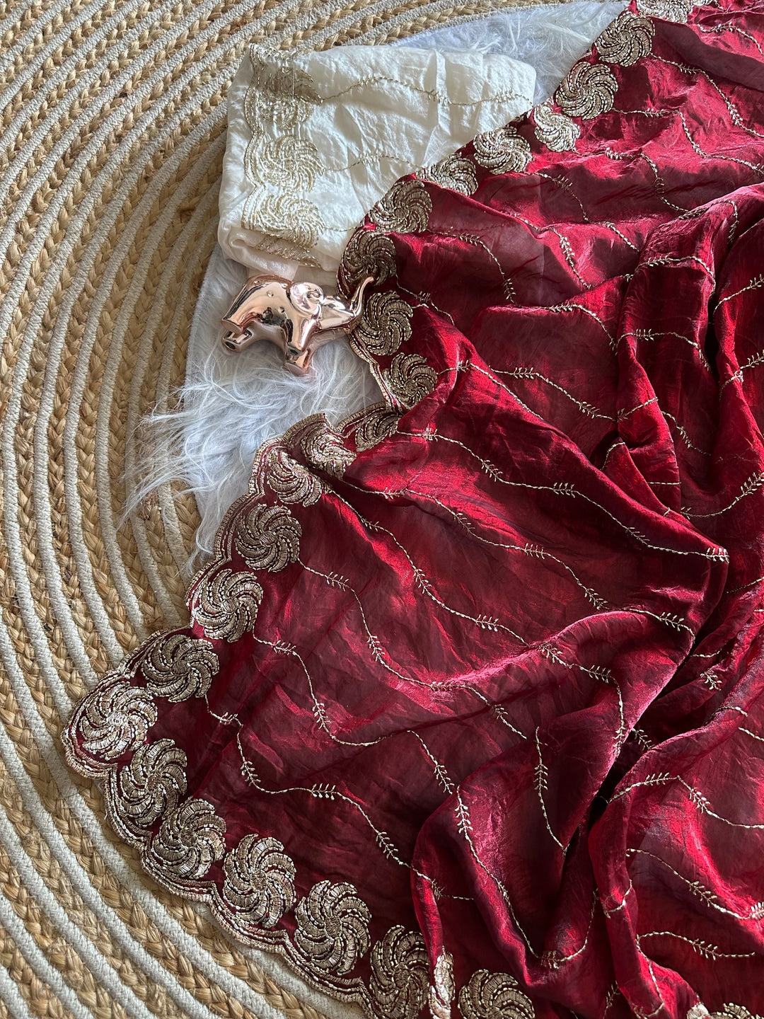 Elegant Red Satin Saree with Exquisite Embellished Border by Peachmode - Image 5