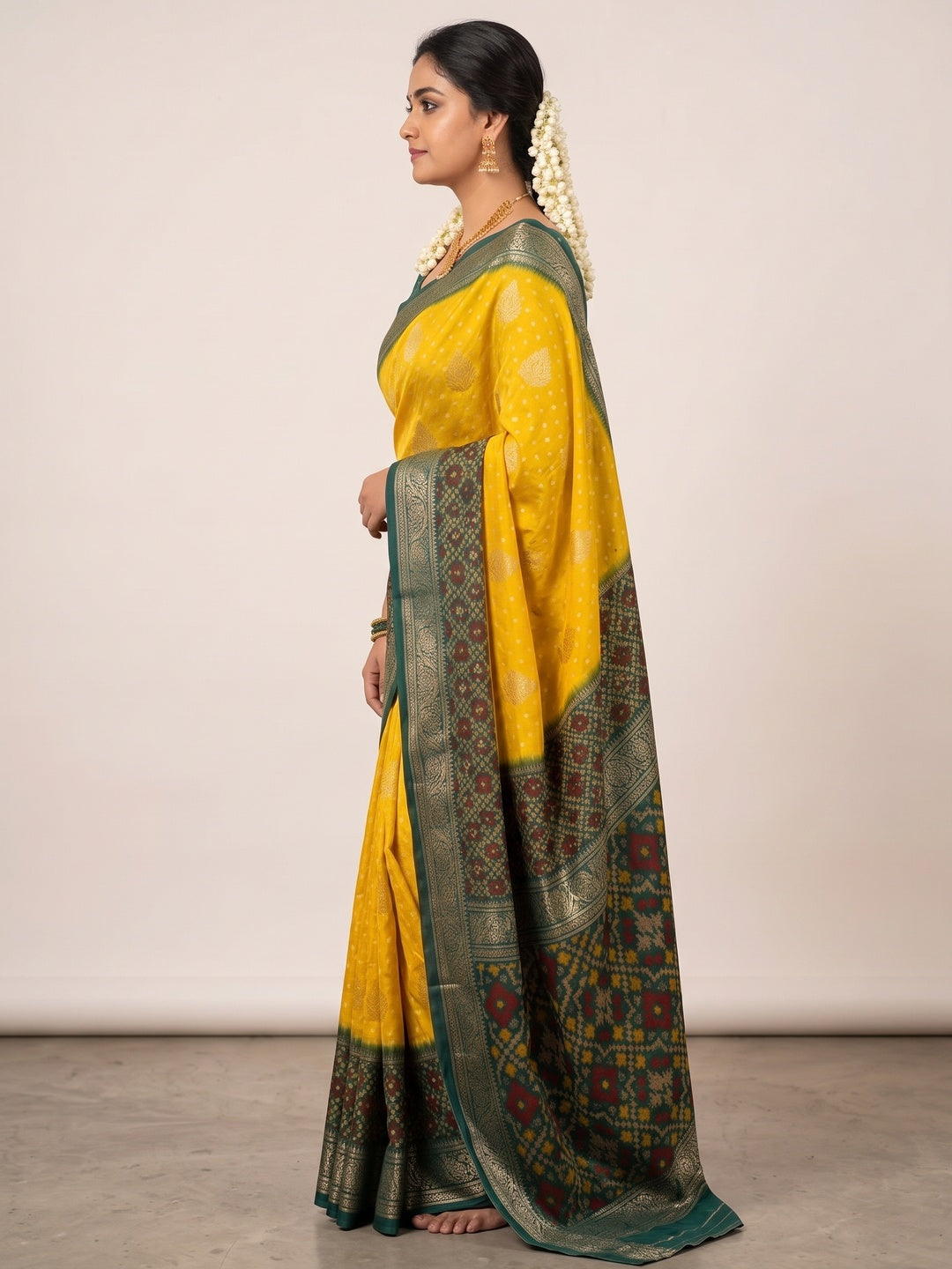 Exclusive Yellow Georgette Bandhani Print Saree with Zari Work - Image 3