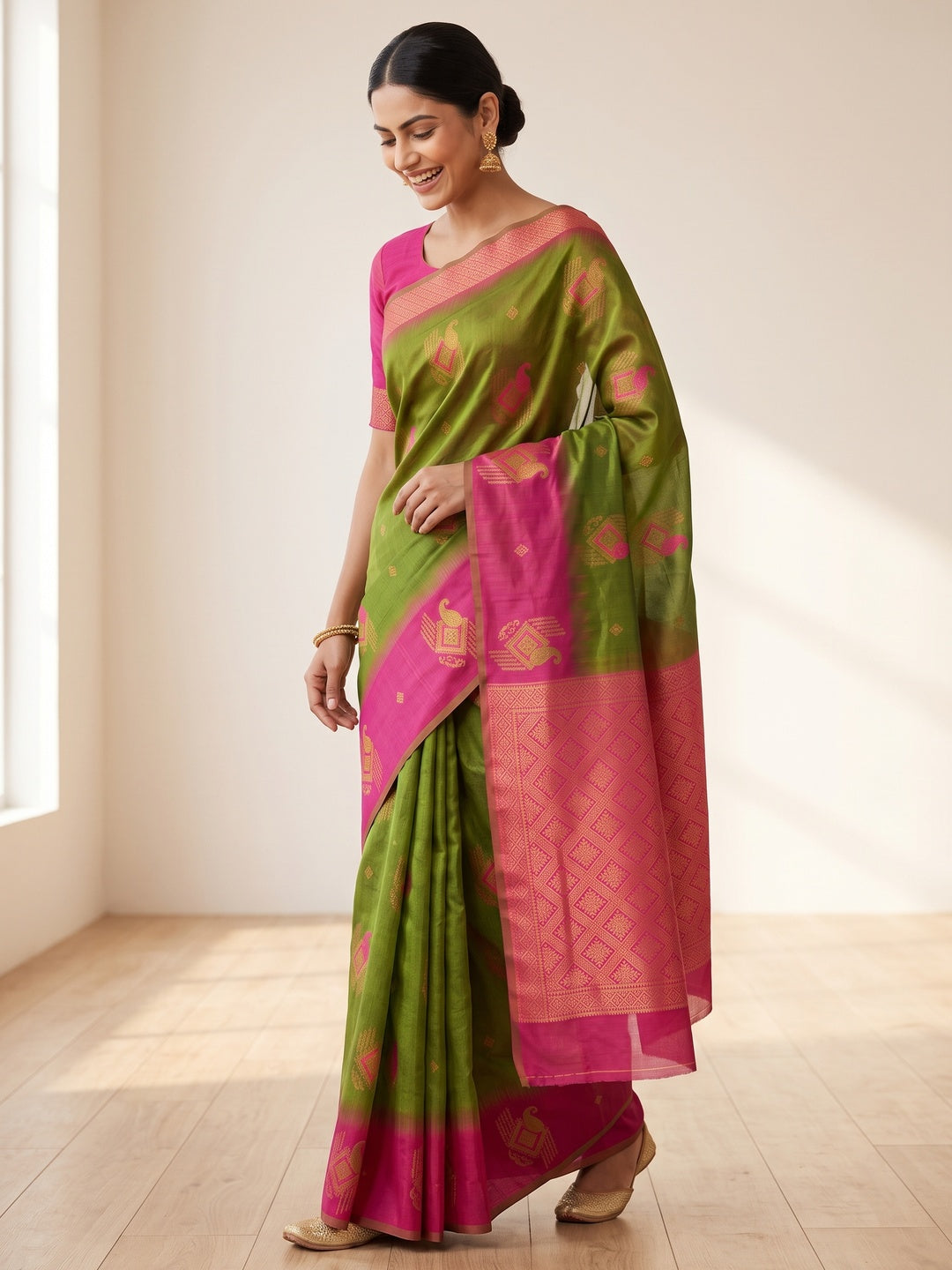 Green & Pink Classic Tissue Silk Saree with Zari Weaving - Image 4