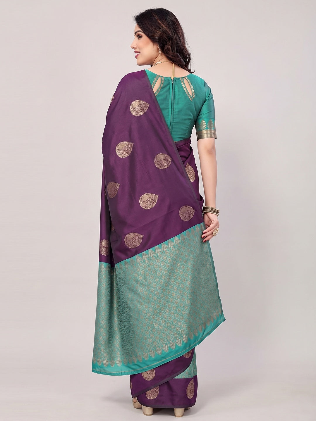 Purple Banarasi Silk Saree With Intricate Zari Weaving - Image 2