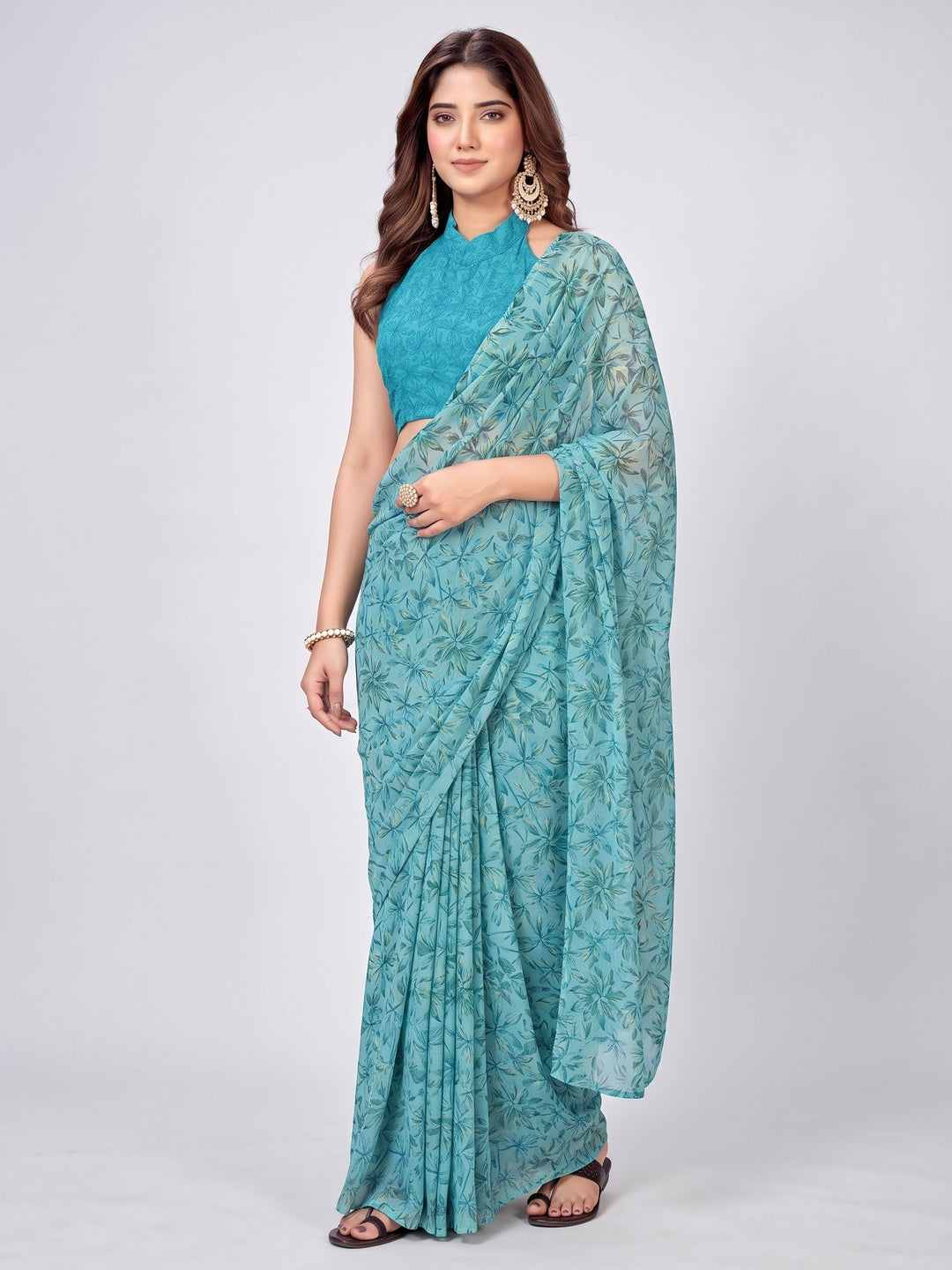 Blue Floral Printed Georgette Saree - Image 5