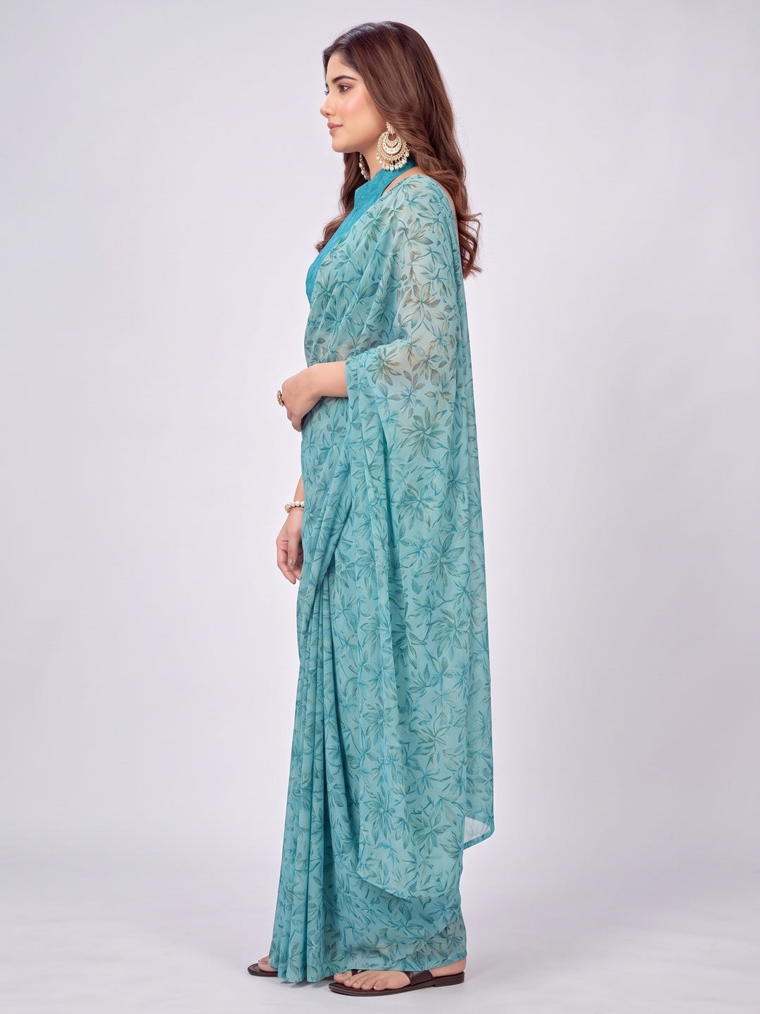 Blue Floral Printed Georgette Saree - Image 6