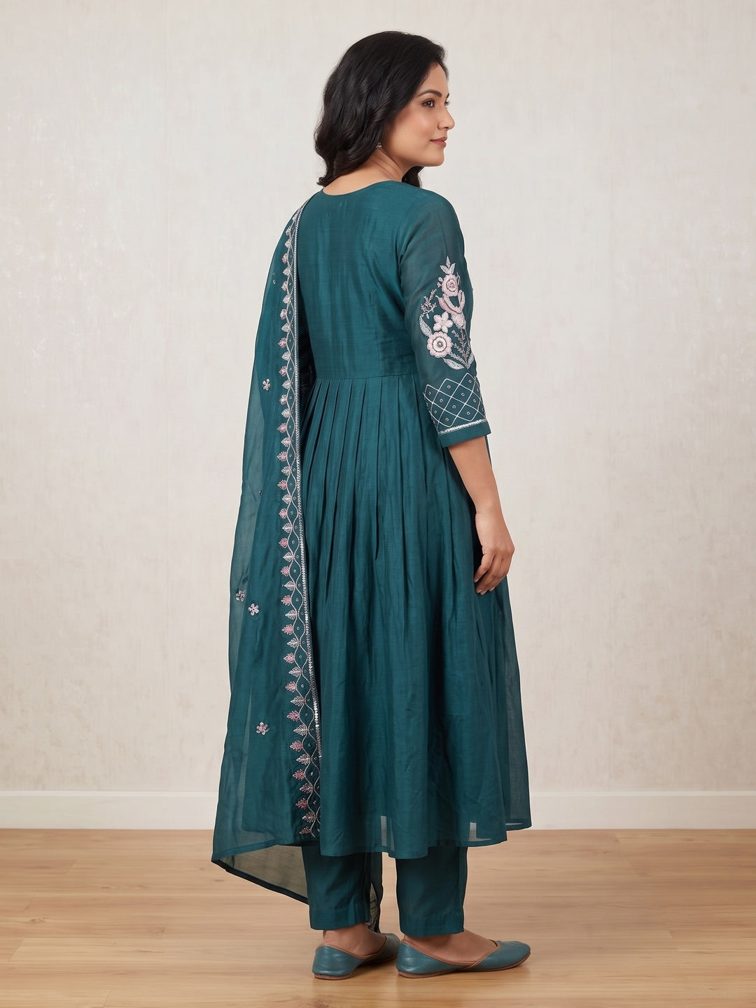 Teal Green Mul Chanderi Floral Embroidered Salwar Suit Set - Image 4