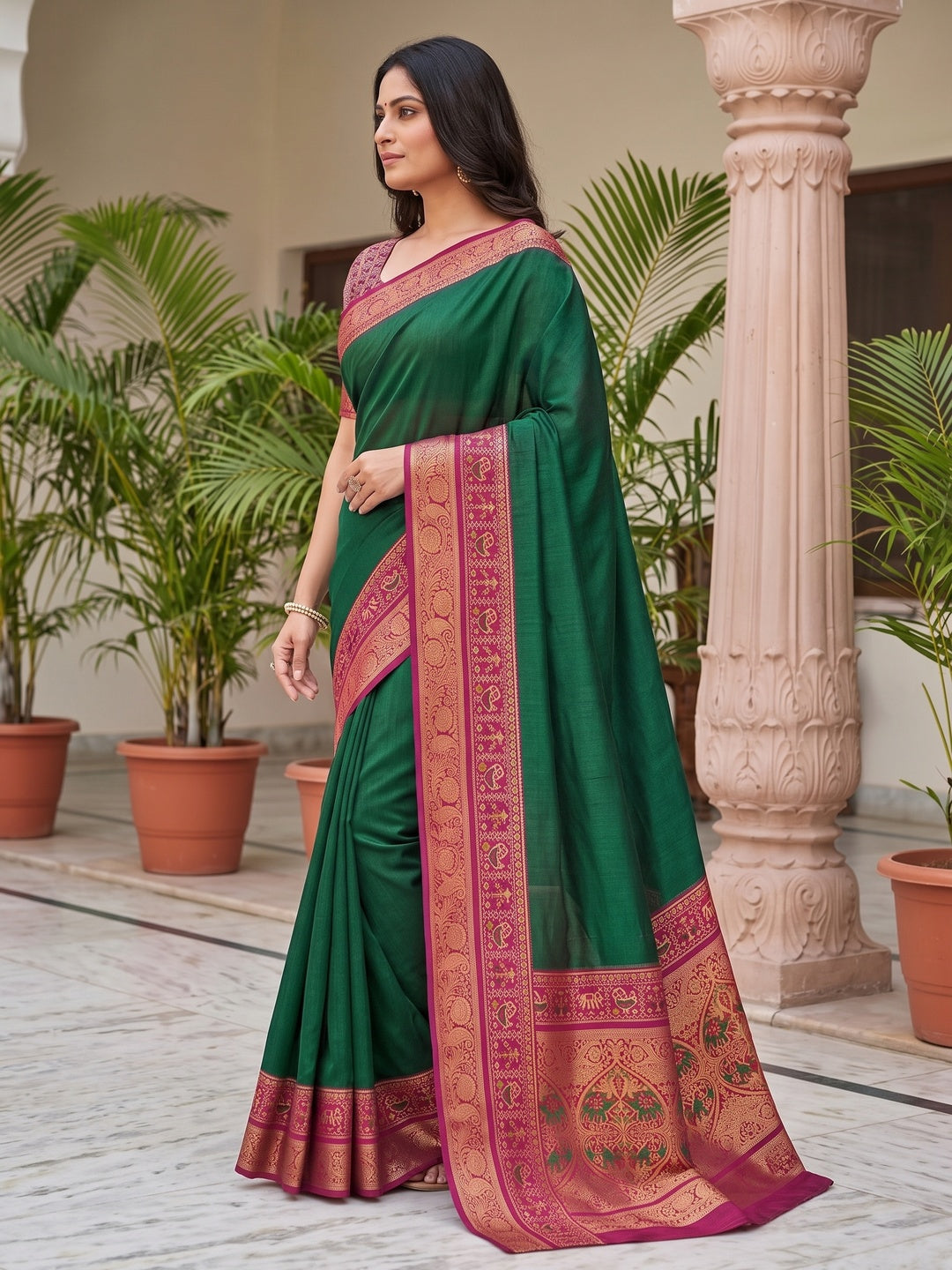 Peachmode Green Patola Border Art Silk Saree - Image 4
