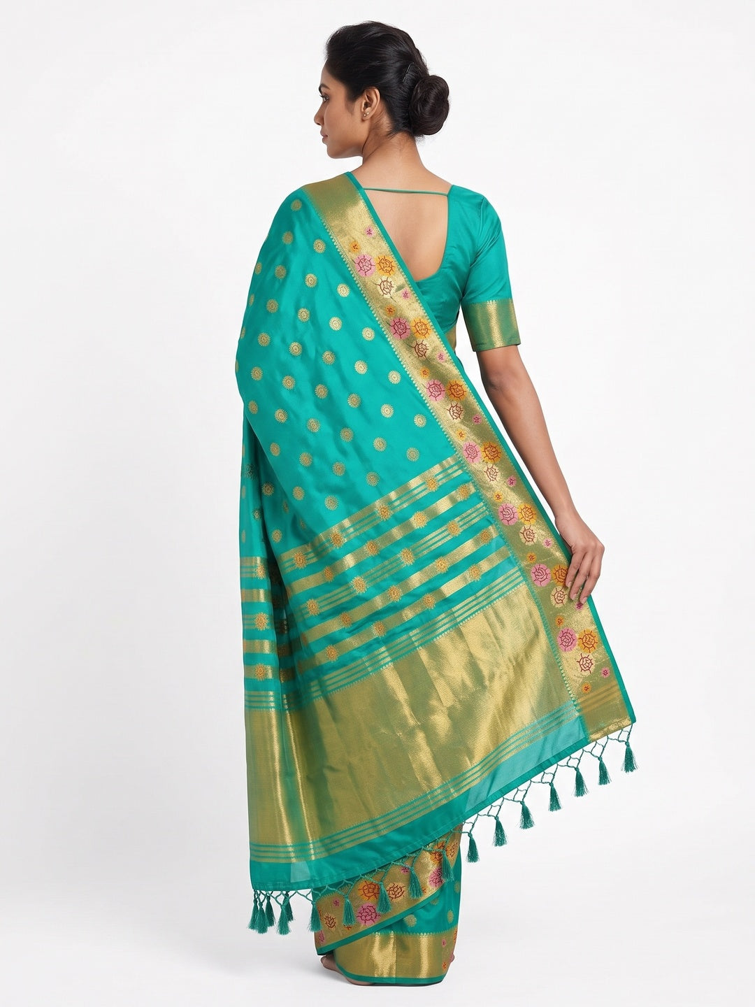 Rexona Green Zari Woven Jacquard Saree With Embroidery Border - Image 2