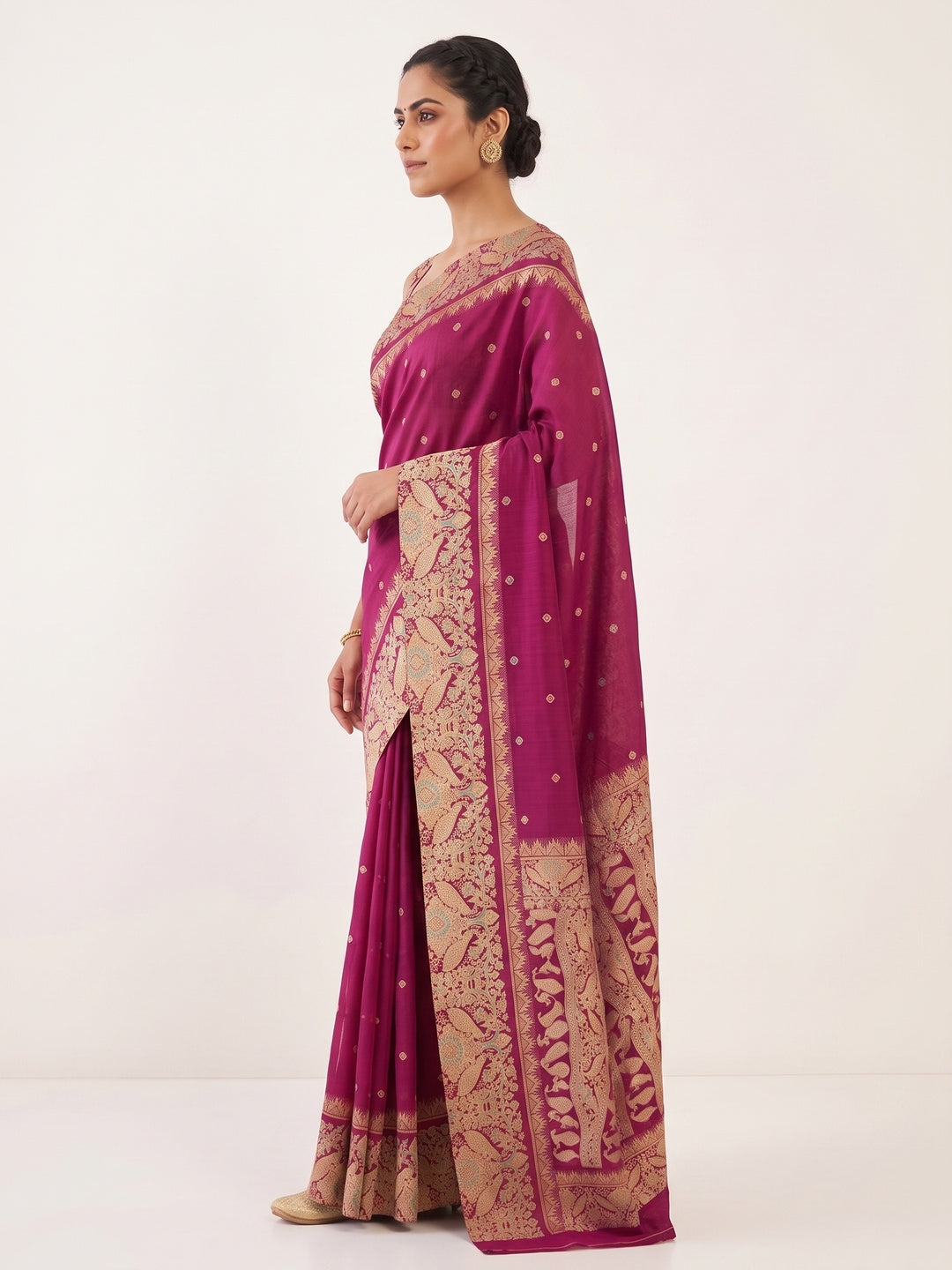 Magenta Cotton Silk Saree with Zari-Woven Border and Striking Printed Patterns - Image 4