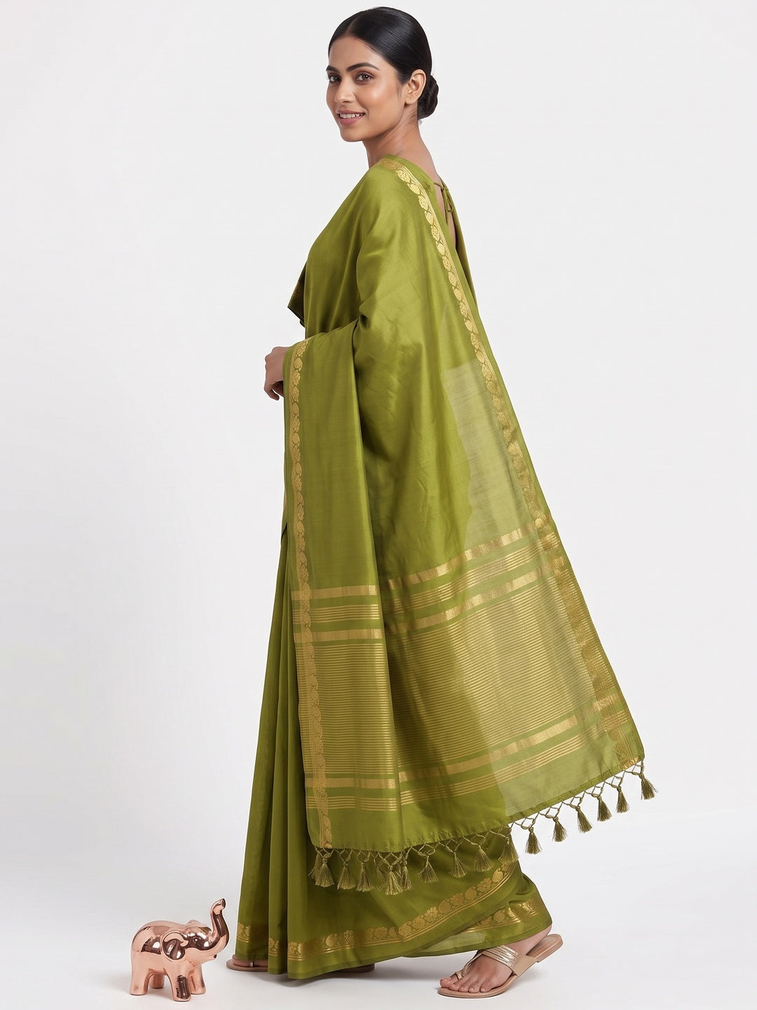 Classic Green Solid Weaving Mysore Silk Saree Accented With Floral Border & Tassel Pallu - Image 4