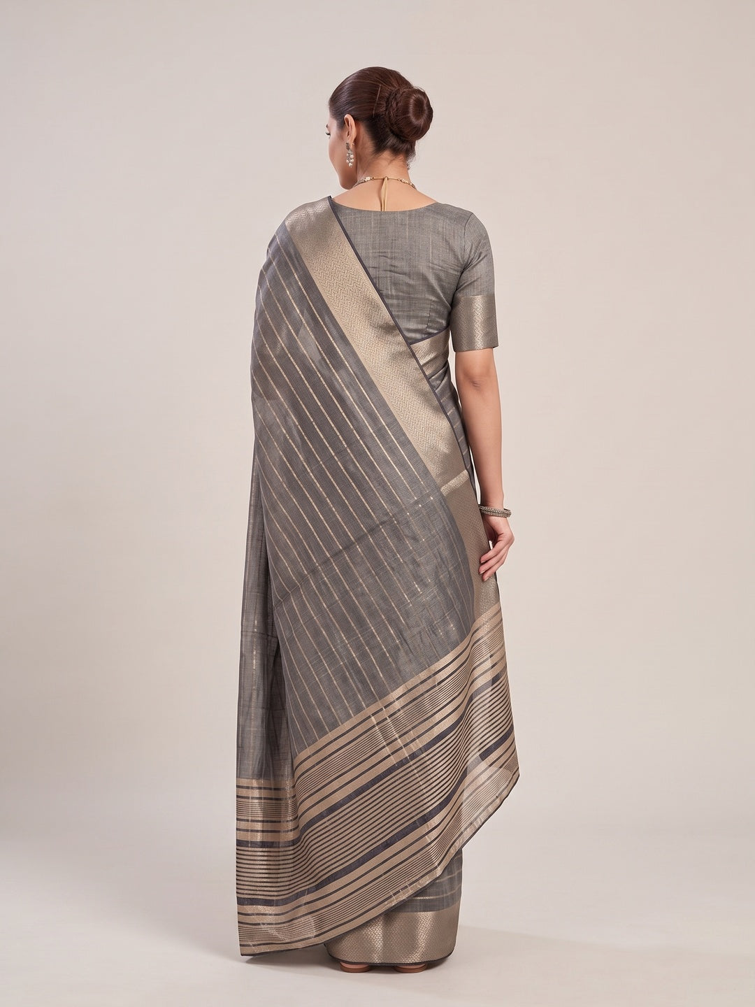 Peachmode Grey Cotton Blend Saree - Image 5
