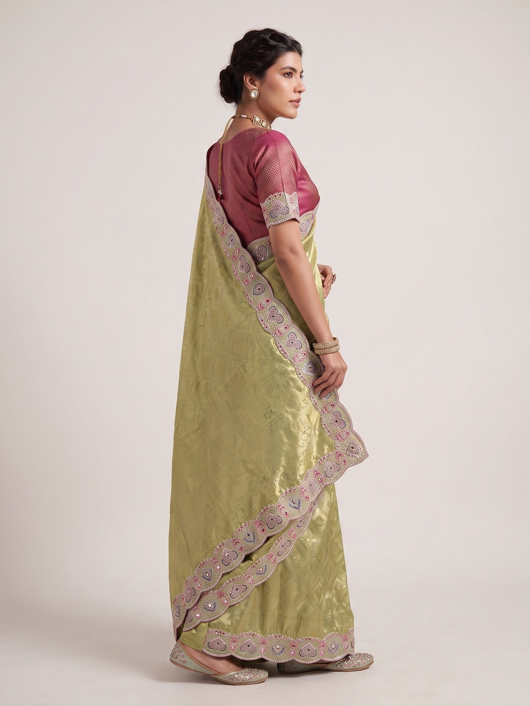Peachmode Green Silk Blend Saree - Image 4