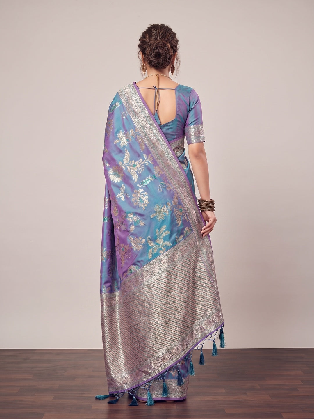 Peachmode Blue Silk Blend Saree - Image 5