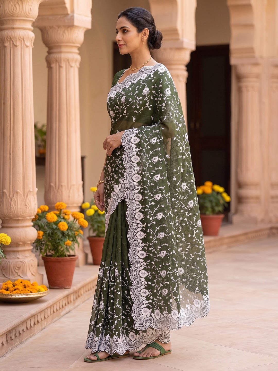 Peachmode Green Floral Embroidered Mul Chanderi Saree - Image 5