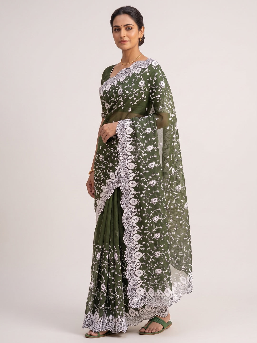 Peachmode Green Floral Embroidered Mul Chanderi Saree - Image 6