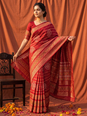 Peachmode Red Bandhani Art Silk Saree - Image 1