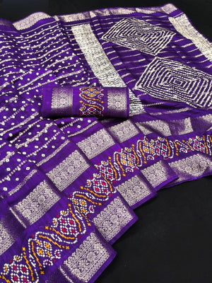 Peachmode Purple Bandhani Art Silk Saree - Image 2